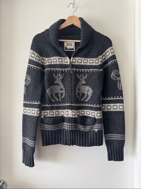 TNA Grey Zip Cardigan with Deer - Sea to Sky - 100% Lambswool - Size M
